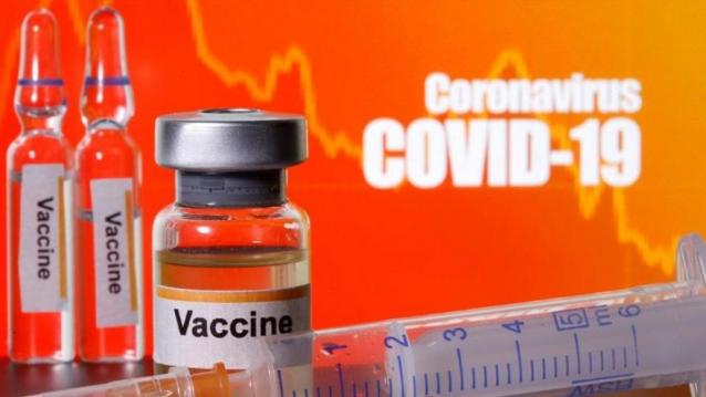 Oxford Üniversitesi'nin koronavirüs aşısında insanlı denemelerde başarı sağlandı.