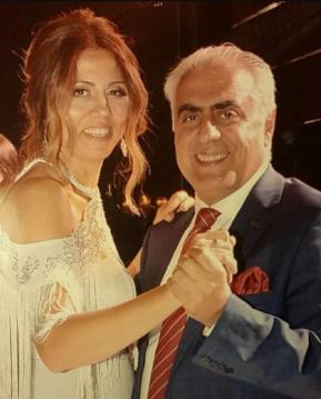 Lüks bir evde yaşayan Hülya Kuran'ın kocası ve çocuklarıı