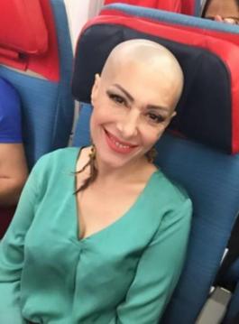 3. kez kansere yakalanan şarkıcı Gülay, ameliyata girmeden önce vasiyetini hazırlattı