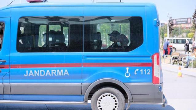 yasak aşk iddiası! Kelepçelenerek götürüldü