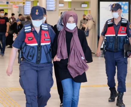 yasak aşk iddiası! Kelepçelenerek götürüldü