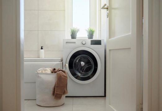 Çamaşır makinesine giren çocuk, annesi fark etmeyip çalıştırınca hayatını kaybetti