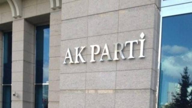 AK Parti’de İstifa Dalgası