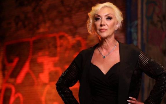 Güllü'nün serveti dudak uçuklattı! Patronu aylık gelirini açıkladı