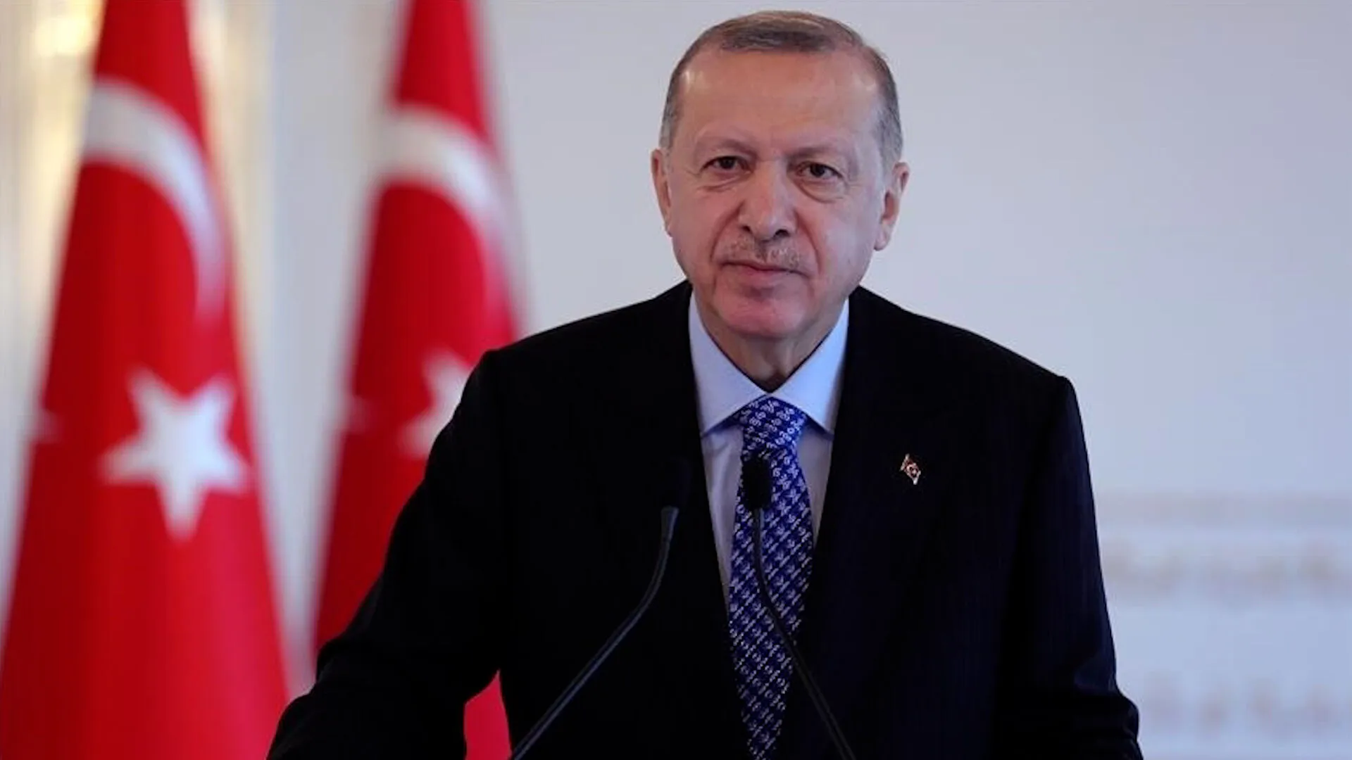 Erdoğan Ekonomide Darboğazda: Financial Times'tan Çarpıcı Seçim Senaryosu