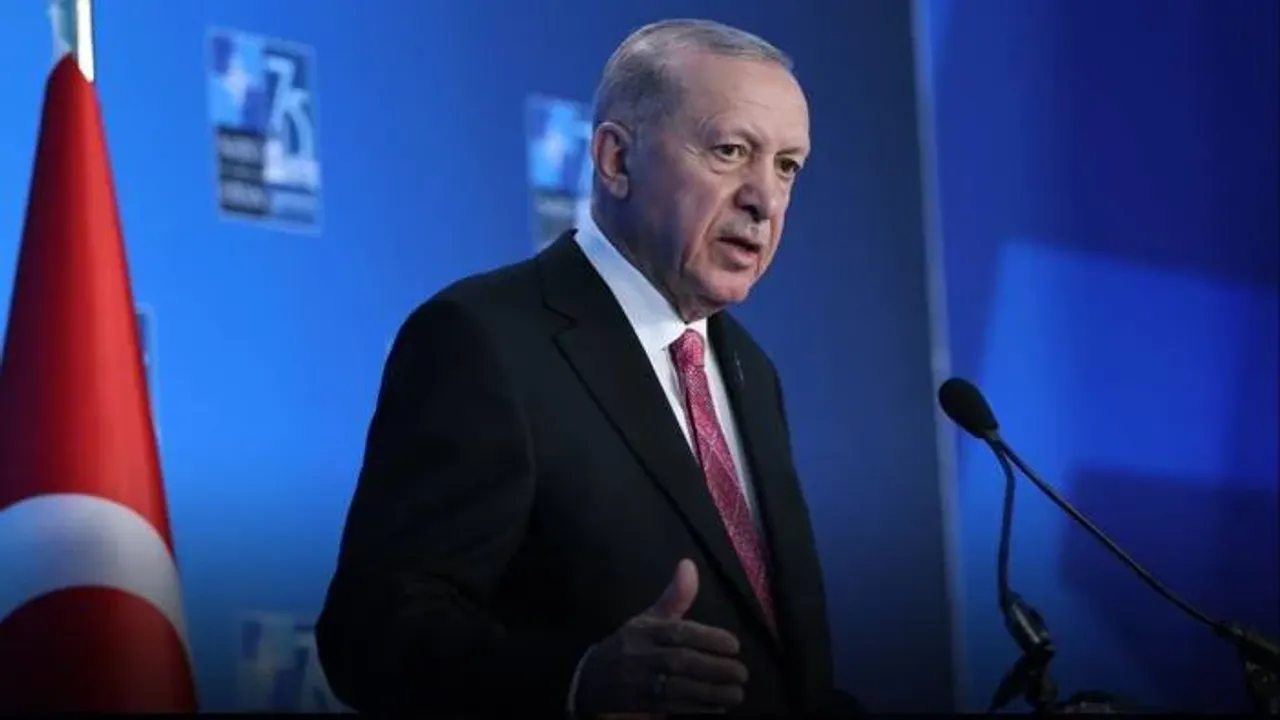 Erdoğan Ekonomide Darboğazda: Financial Times'tan Çarpıcı Seçim Senaryosu