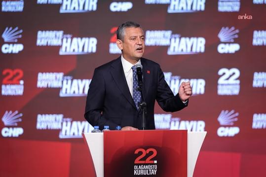 Cem Küçük’ten Sarsıcı İddia: “Özgür Özel İstifa Edebilir”