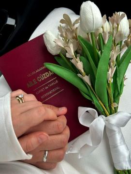 sevgili olalım gençsin güzelsin